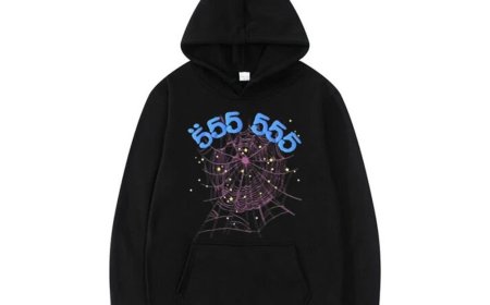 Sp5der Clothing and the Black Spider Hoodie: A Fusion of Streetwear and Statement