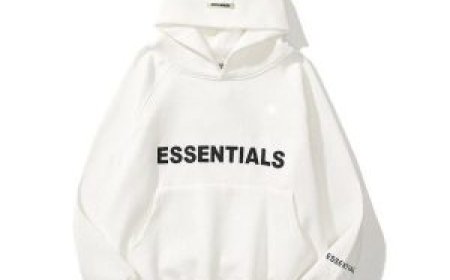 Essential Hoodie in Soft Modal Fabric